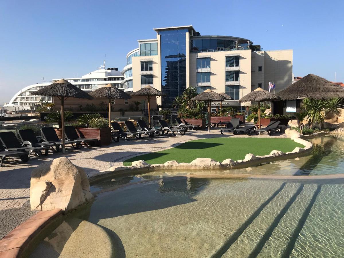 2 Bedroom 1 Bathroom Apt With Communal Pools In Ocean Village Gibraltar Exterior photo