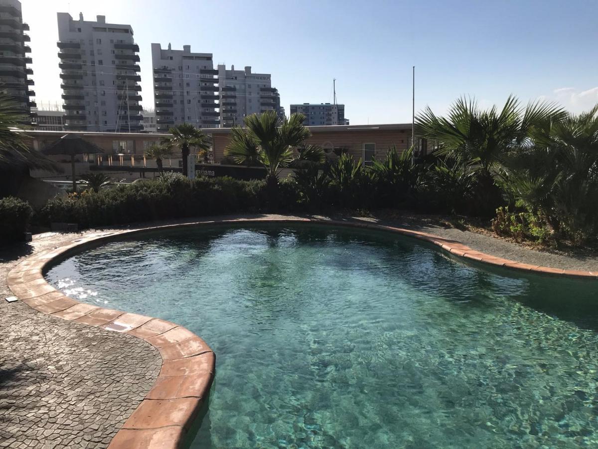 2 Bedroom 1 Bathroom Apt With Communal Pools In Ocean Village Gibraltar Exterior photo